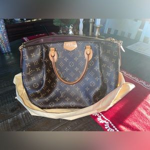 Louis Vuitton Turenine MM Monogram